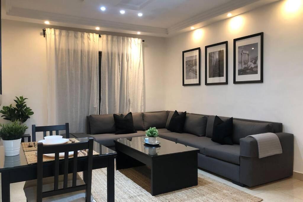Luxury Apartment In Awesome Location In Ammán Kültér fotó